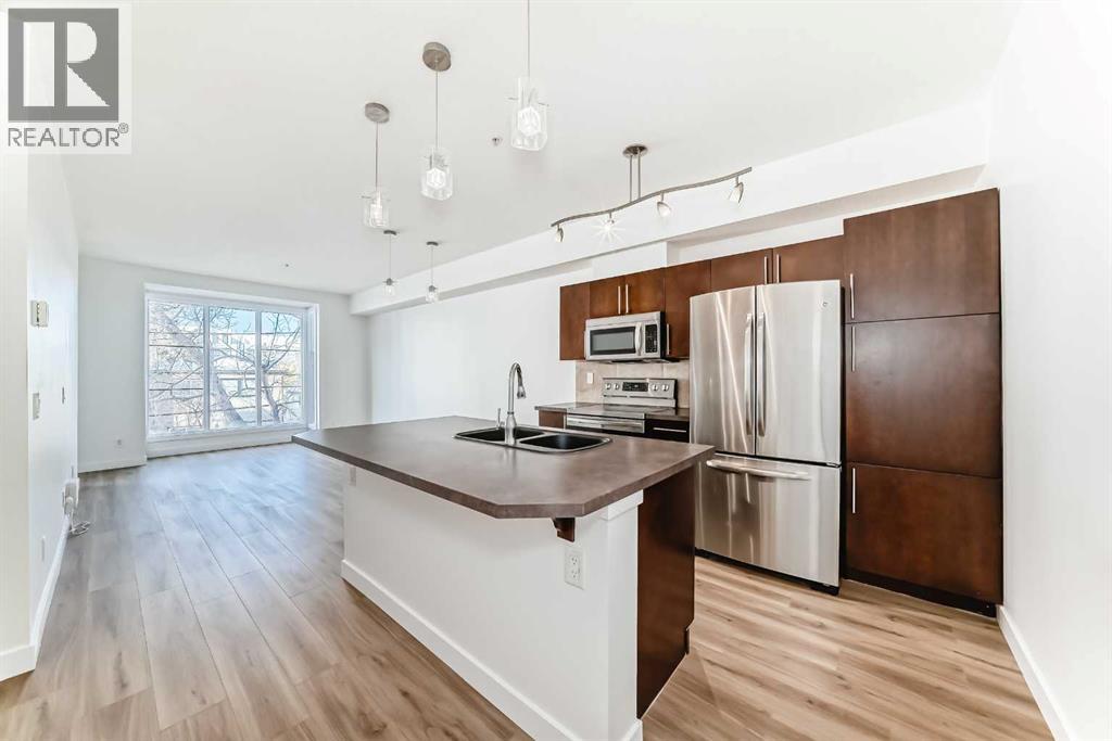 Apartment for Sale in 209, 2307 14 Street SW|Calgary, Alberta T2T3T5 4