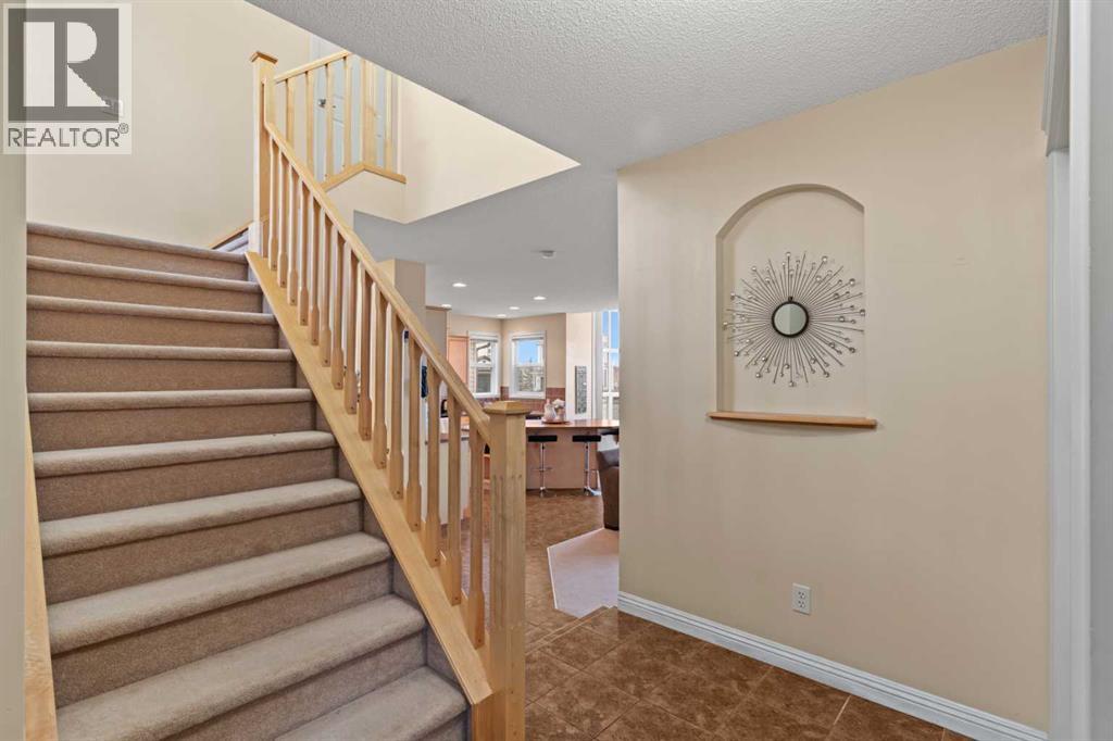 House for Sale in 137 Copperleaf Bay SE|Calgary, Alberta T2Z0J2 5