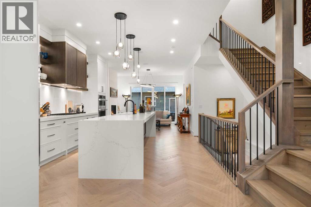 Duplex for Sale in 2006 41 Avenue SW|Calgary, Alberta T2T2M1 4