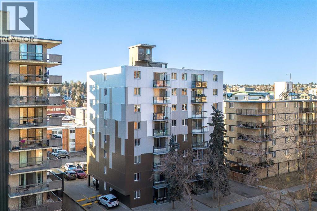 Apartment for Sale in 701, 1111 15 Avenue SW|Calgary, Alberta T2R0S8