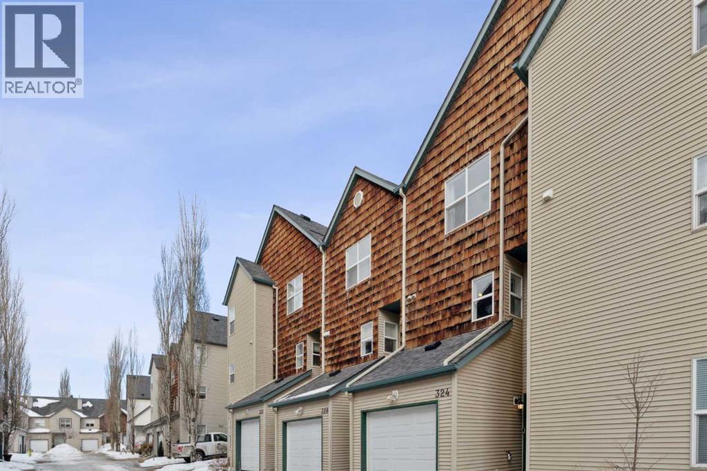 Row / Townhouse for Sale in 324 Bridlewood Lane SW|Calgary, Alberta T2Y3X8 4