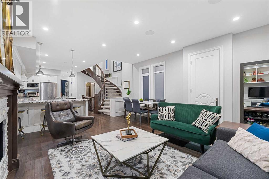 House for Sale in 922 5 Street NW|Calgary, Alberta T2N1R2 3