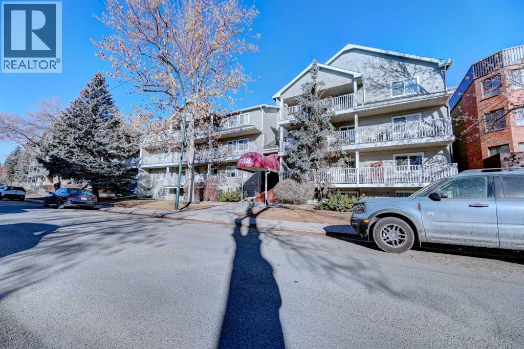 Apartment for Sale in 202, 732 57 Avenue SW|Calgary, Alberta T2V2H4 3