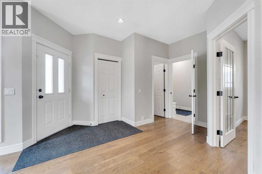 House for Sale in 202 Coral Reef Manor NE|Calgary, Alberta T3J3Y7 3