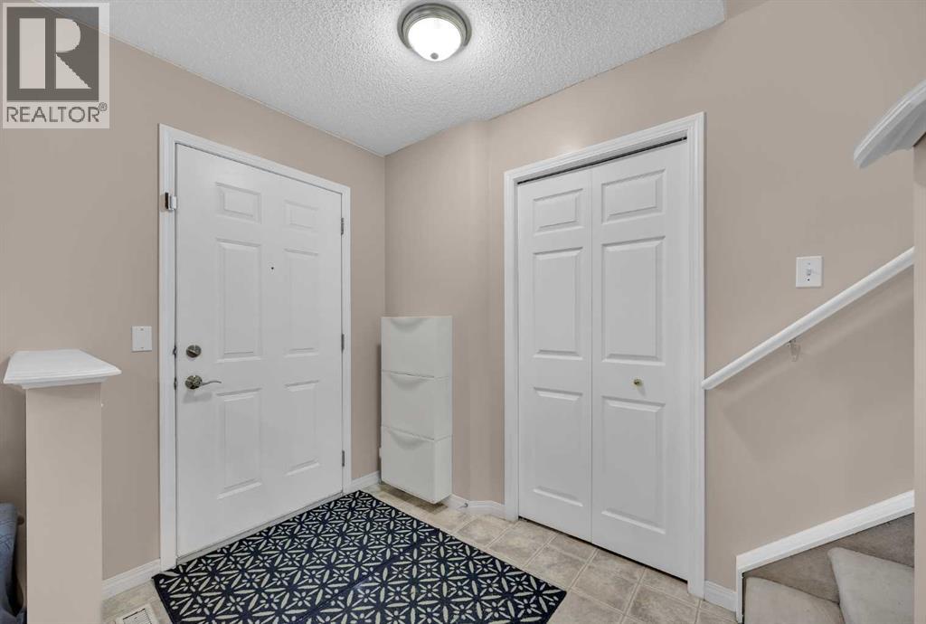 House for Sale in 26 Saddlemead Close NE|Calgary, Alberta T3J4M6 2