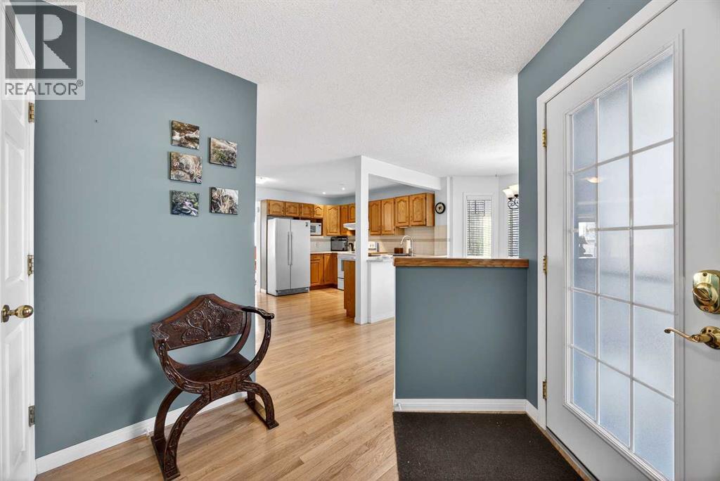 Row / Townhouse for Sale in 501 Citadel Terrace NW|Calgary, Alberta T3G3X3 5