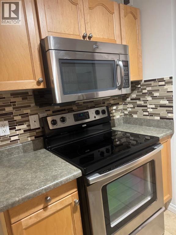 Apartment for Sale in 404, 537 14 Avenue SW|Calgary, Alberta T2R0M7 3