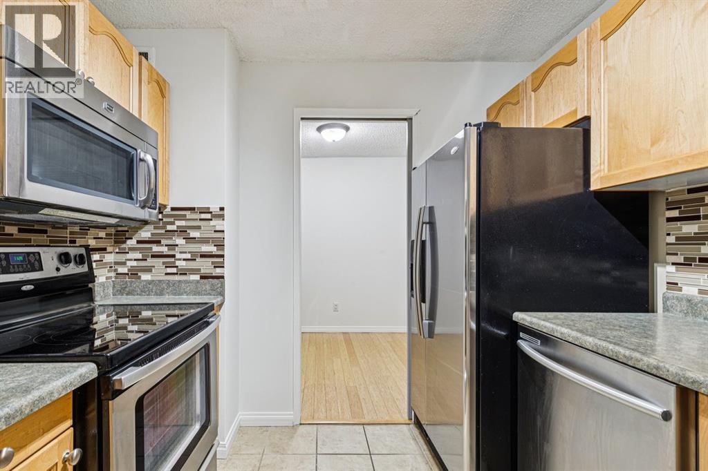 Apartment for Sale in 404, 537 14 Avenue SW|Calgary, Alberta T2R0M7 4