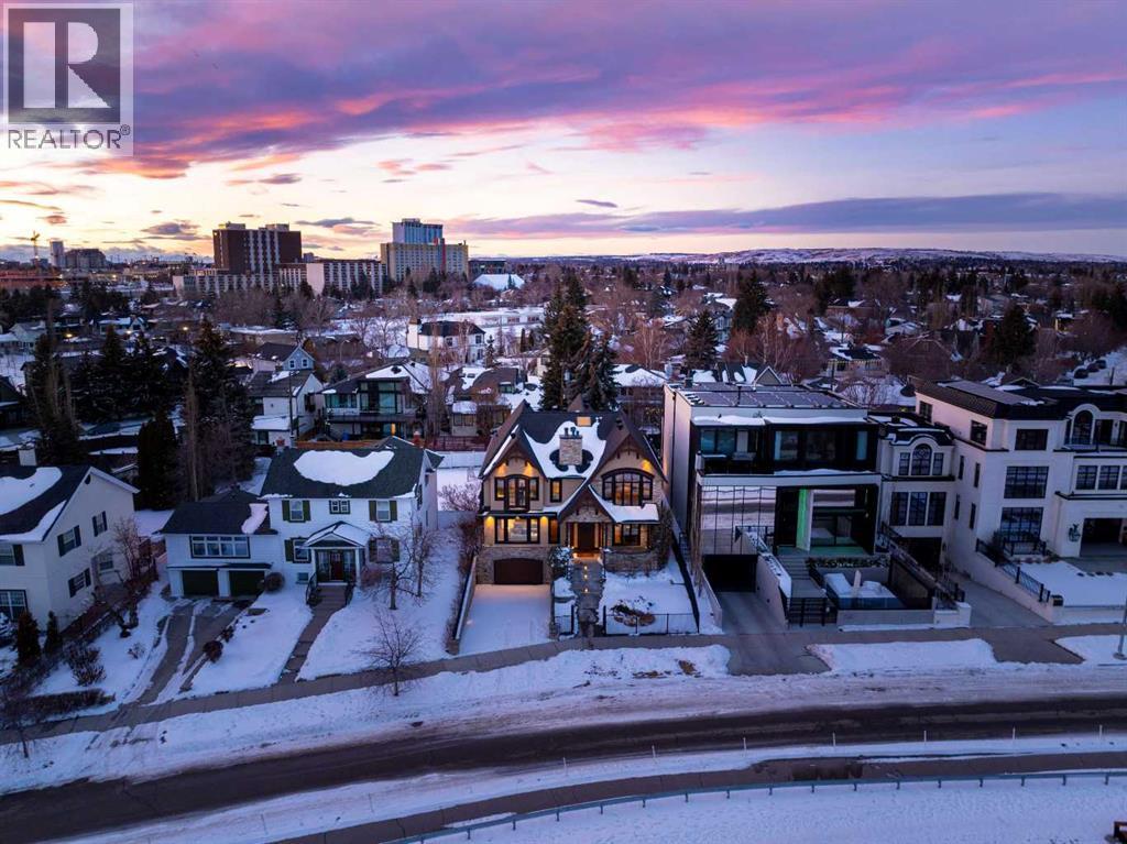 House for Sale in 738 Crescent Road NW|Calgary, Alberta T2M4A7 4