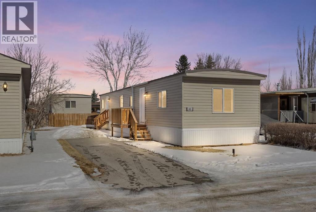 Mobile Home for Sale in 40, 6220 17 Avenue SE|Calgary, Alberta T2A0W6 2