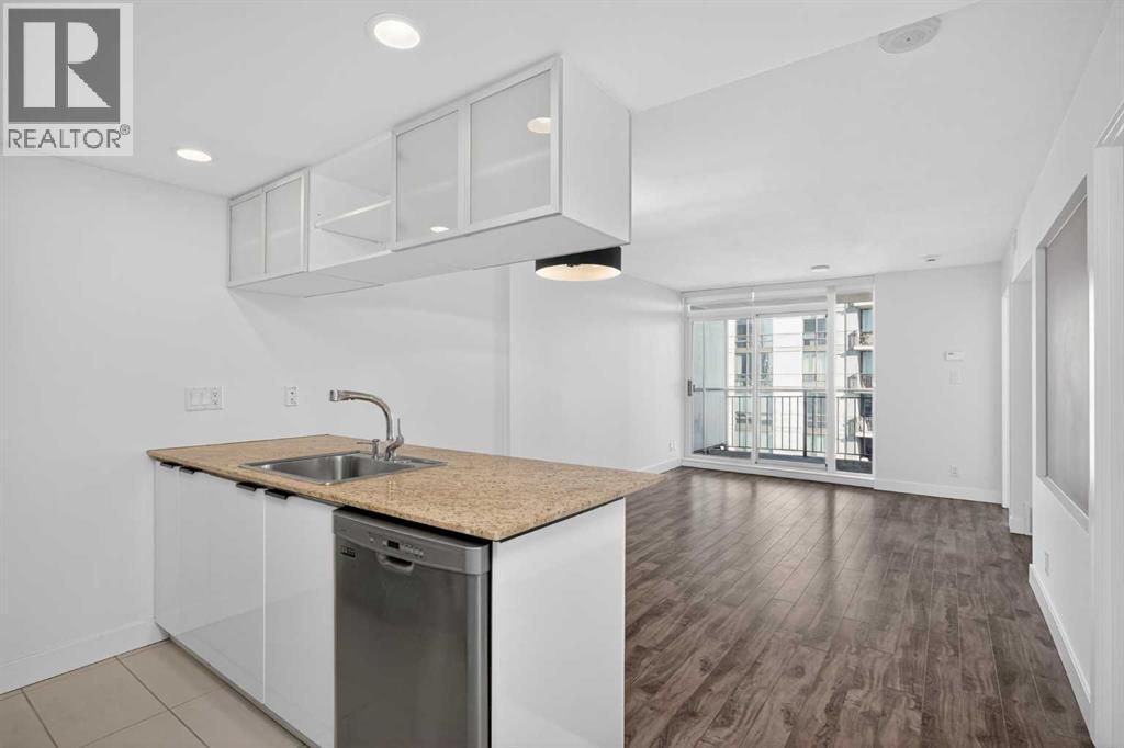 Apartment for Sale in 1501, 1110 11 Street SW|Calgary, Alberta T2R1S5 2