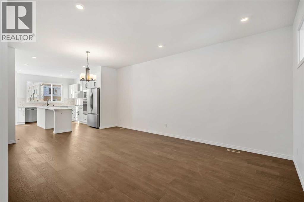 House for Sale in 751 HOMESTEAD Drive NE|Calgary, Alberta T3J5V3 4