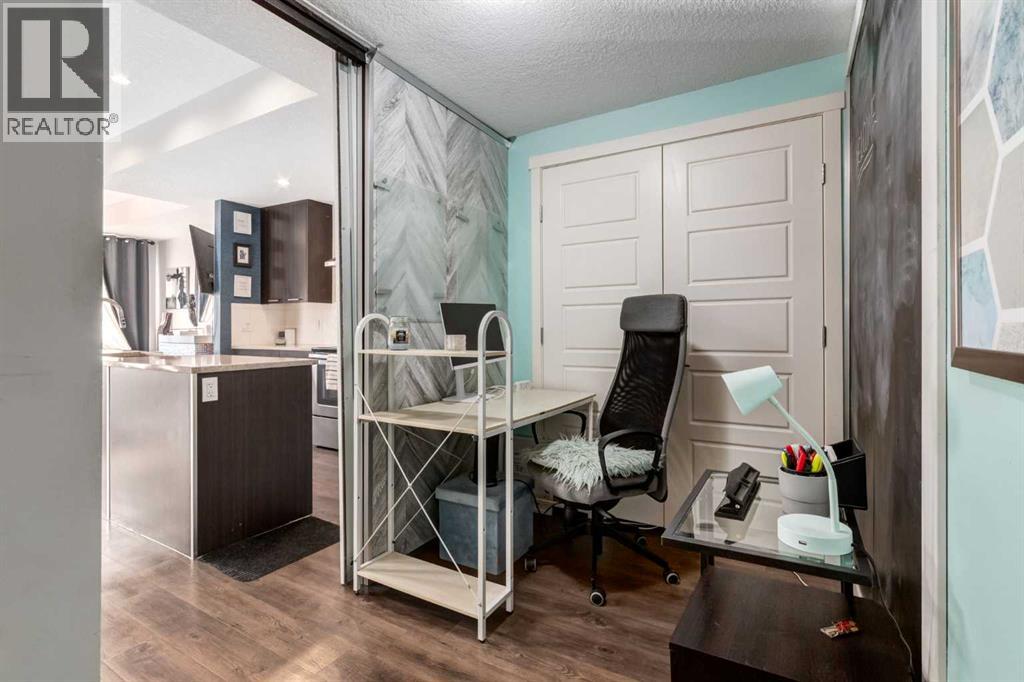 Row / Townhouse for Sale in 415 Saddlemont Boulevard NE|Calgary, Alberta T3J0X9 4