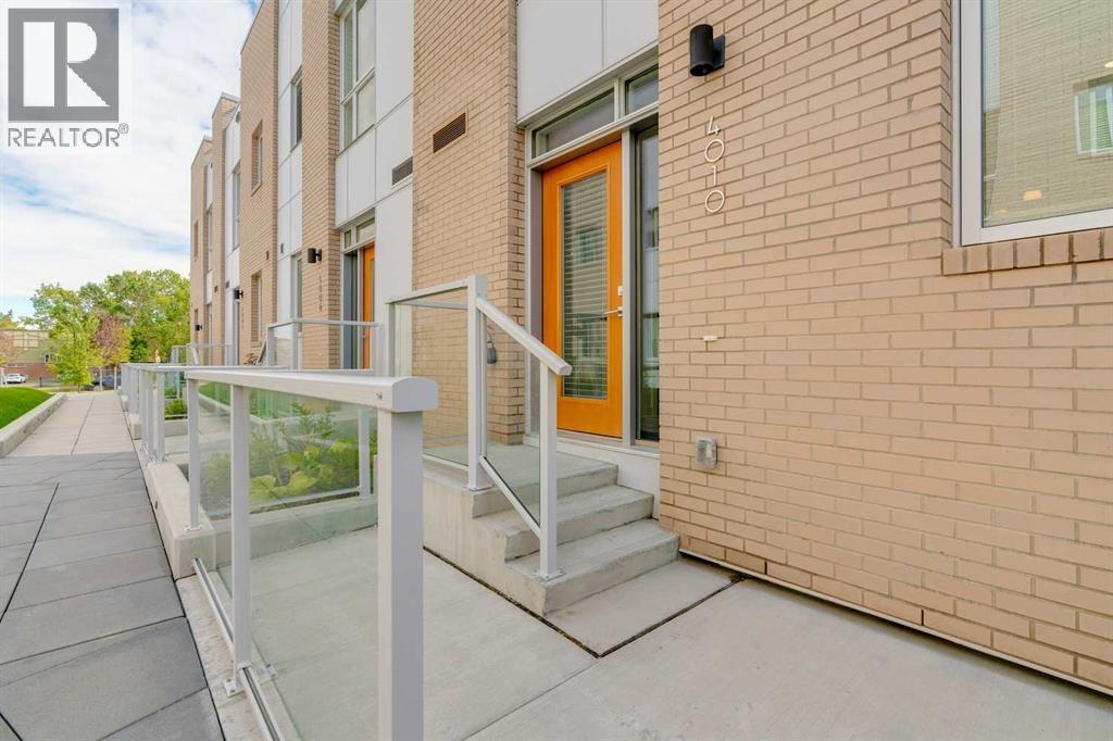Row / Townhouse for Sale in 4010 Kovitz Lane NW|Calgary, Alberta T3B6A8 2