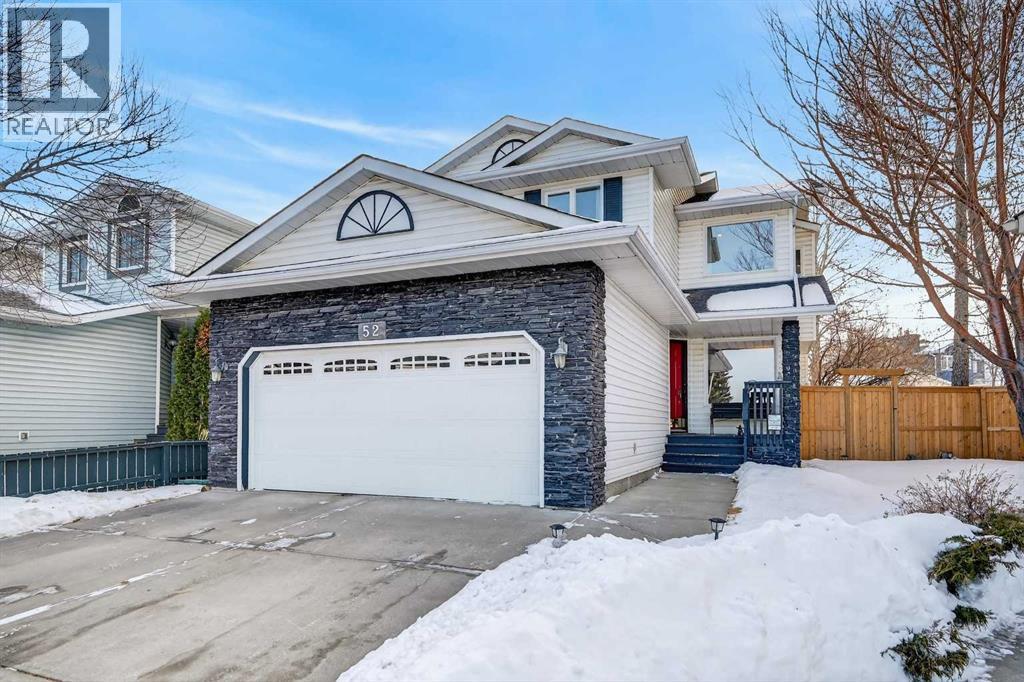 House for Sale in 52 Riverwood Circle SE|Calgary, Alberta T2C4A9 2