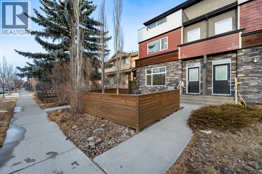 Row / Townhouse for Sale in 1, 4728 17 Avenue NW|Calgary, Alberta T3B0P5 2