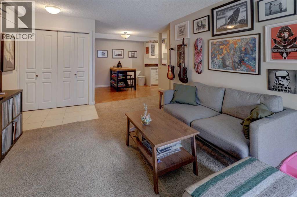 Apartment for Sale in 512, 6400 Coach Hill Road SW|Calgary, Alberta T3H1B8 4