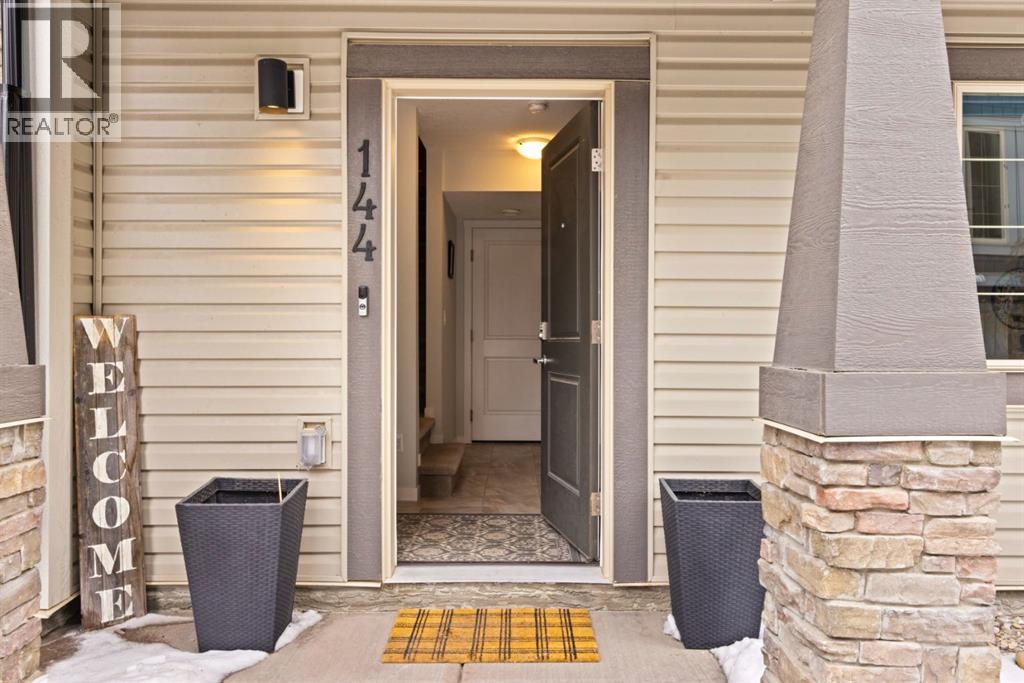 Row / Townhouse for Sale in 144 Legacy Point SE|Calgary, Alberta T2X3Z3 2