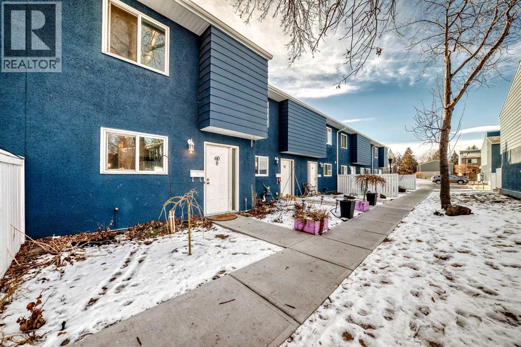 Row / Townhouse for Sale in 60, 251 90 Avenue SE|Calgary, Alberta T2J0A4