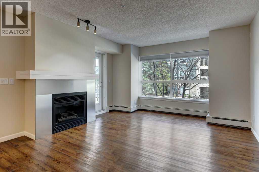 Apartment for Sale in 233, 30 Richard Court SW|Calgary, Alberta T3E7N2 2