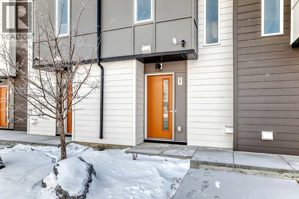 Row / Townhouse for Sale in 57 Skyview Ranch Avenue NE|Calgary, Alberta T3N1Y8 2