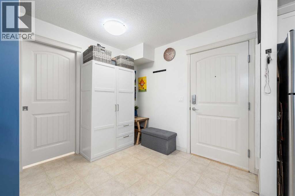 Apartment for Sale in 3116, 115 Prestwick Villas SE|Calgary, Alberta T2Z0M7 4