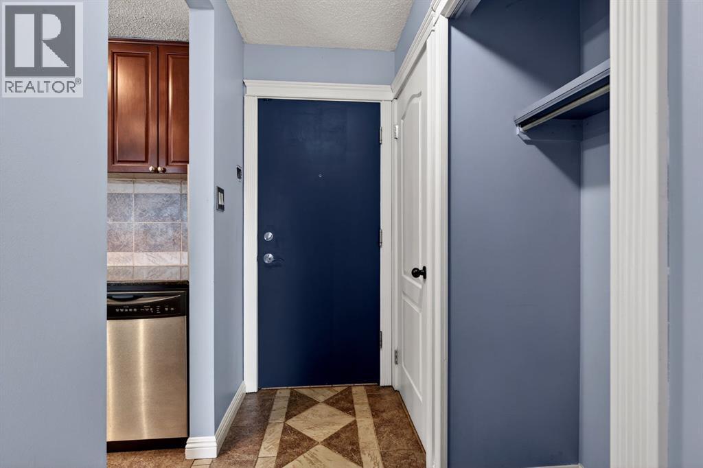 Apartment for Sale in 209, 515 57 Avenue SW|Calgary, Alberta T2V0H3 3