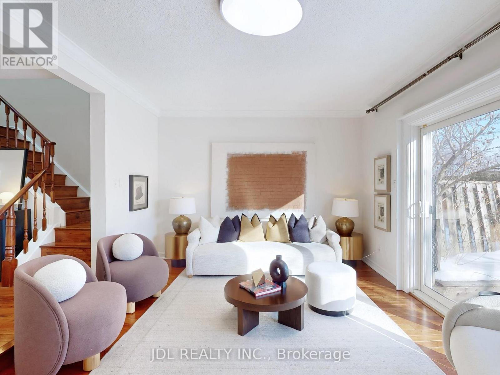 Row / Townhouse for Sale in 112 - 2205 SOUTH MILLWAY|Mississauga (Erin Mills), Ontario L5L3T2