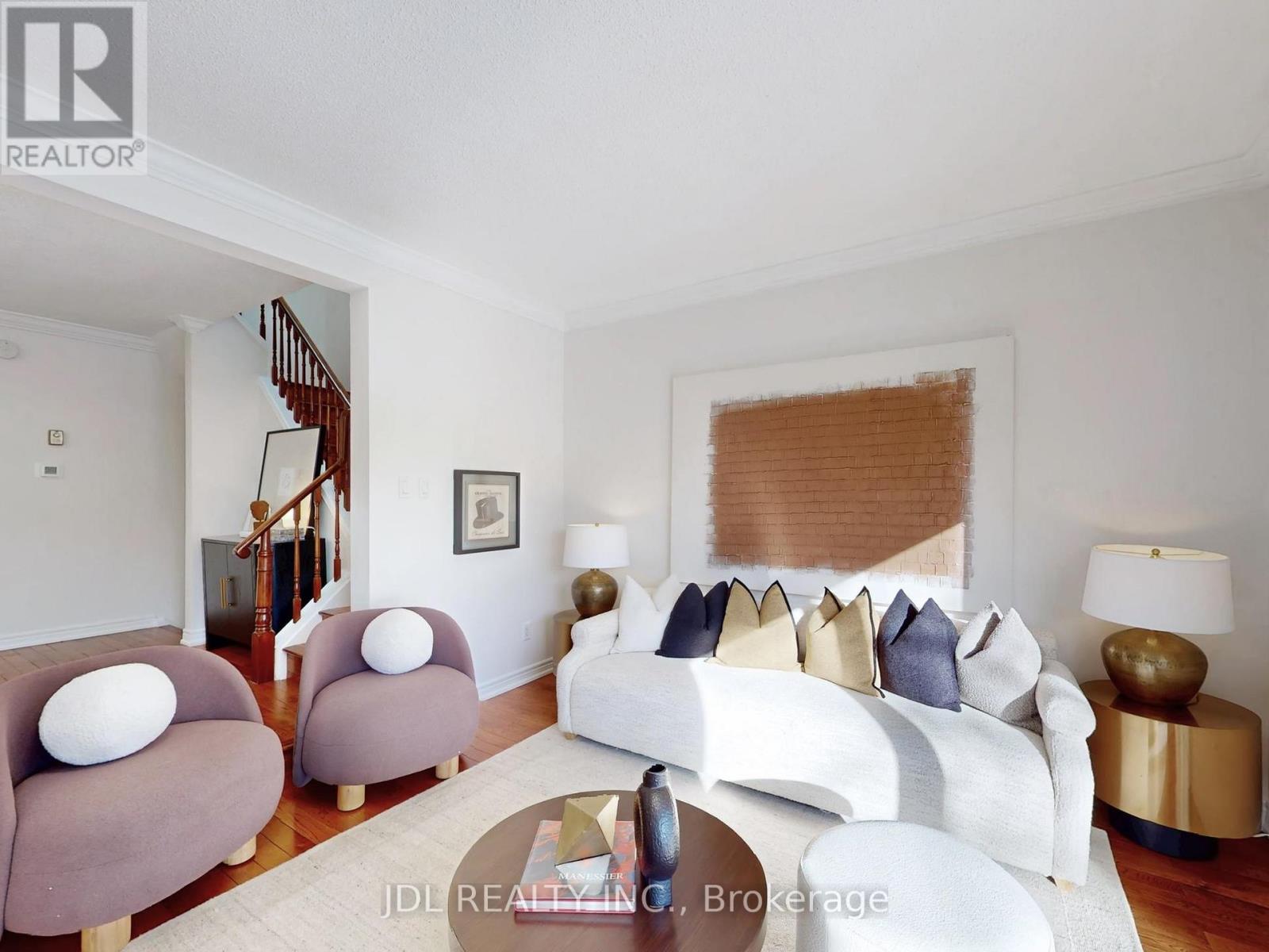 Row / Townhouse for Sale in 112 - 2205 SOUTH MILLWAY|Mississauga (Erin Mills), Ontario L5L3T2 3