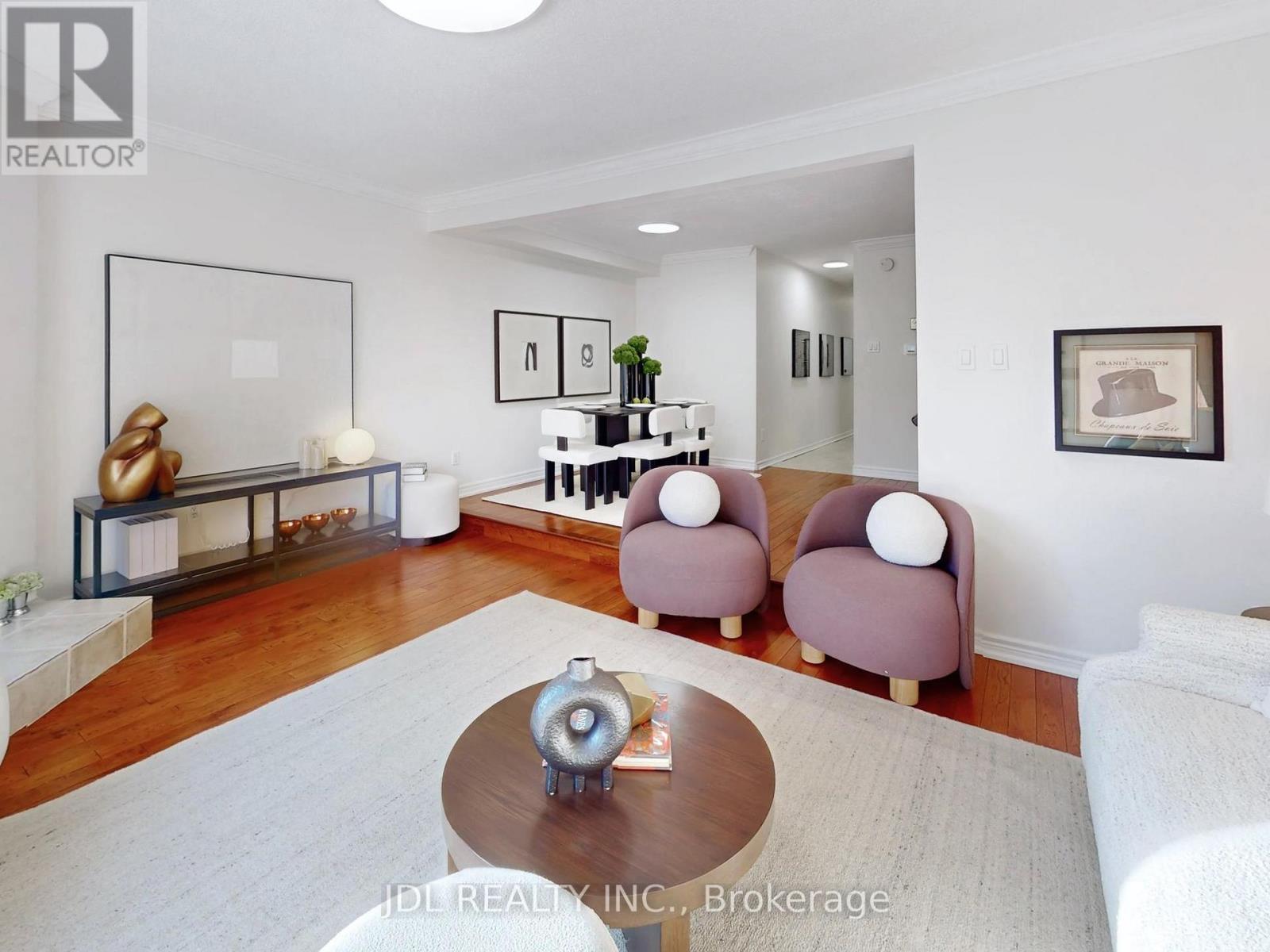 Row / Townhouse for Sale in 112 - 2205 SOUTH MILLWAY|Mississauga (Erin Mills), Ontario L5L3T2 4