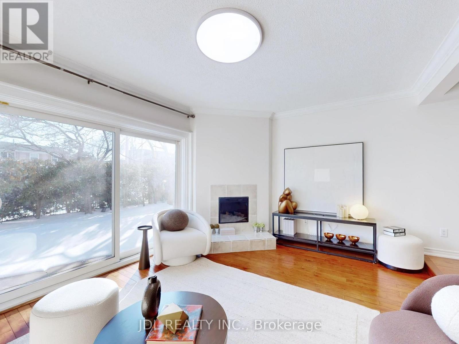 Row / Townhouse for Sale in 112 - 2205 SOUTH MILLWAY|Mississauga (Erin Mills), Ontario L5L3T2 5