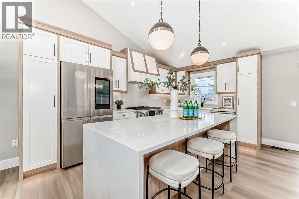 House for Sale in 7 Lake Sundance Place SE|Calgary, Alberta T2J2S9 4