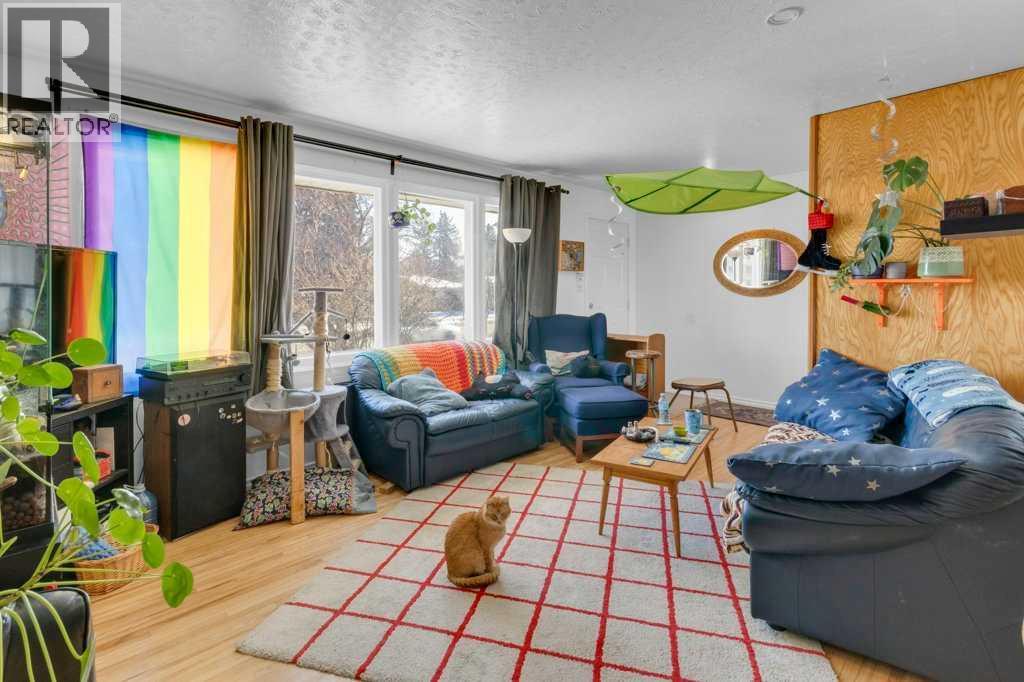 House for Sale in 3027 37 Street SW|Calgary, Alberta T3E3B5 3