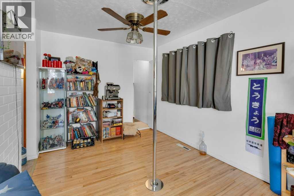 House for Sale in 3027 37 Street SW|Calgary, Alberta T3E3B5 5