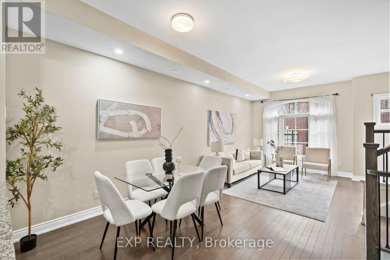 Row / Townhouse for Sale in 139 - 55 LUNAR CRESCENT|Mississauga (Streetsville), Ontario L5M2R2 4