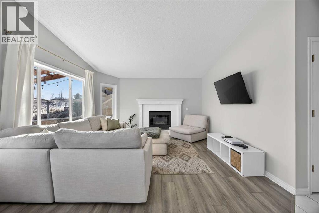 House for Sale in 108 Harvest Creek Court NE|Calgary, Alberta T3K4N8 5