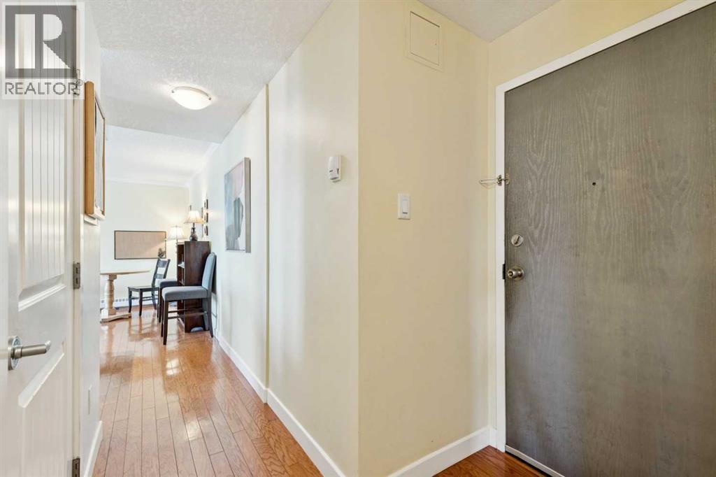 Apartment for Sale in 305, 1225 15 Avenue SW|Calgary, Alberta T3C0X6 5