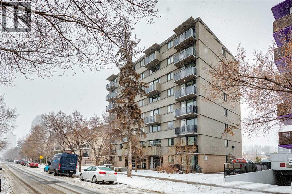 Apartment for Sale in 305, 1225 15 Avenue SW|Calgary, Alberta T3C0X6 3