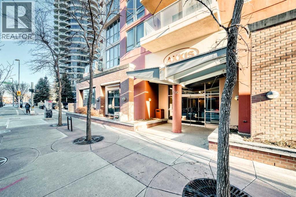 Apartment for Sale in 602, 650 10 Street SW|Calgary, Alberta T2P5G4 2
