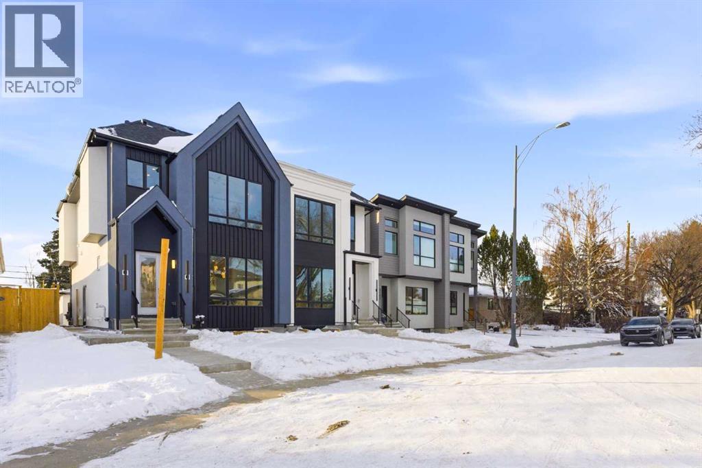 Duplex for Sale in 2105 7 Street NE|Calgary, Alberta T2E4C7 3