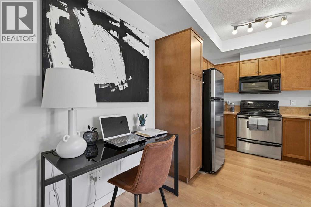 Apartment for Sale in 206, 208 Holy Cross Lane SW|Calgary, Alberta T2S3G3 4