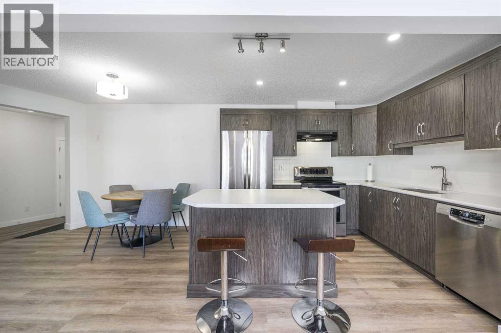 Row / Townhouse for Sale in 15 Yorkville Avenue SW|Calgary, Alberta T2X4K3 4