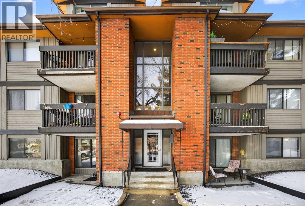 Apartment for Sale in 202B, 7301 4A Street SW|Calgary, Alberta T2V4V8