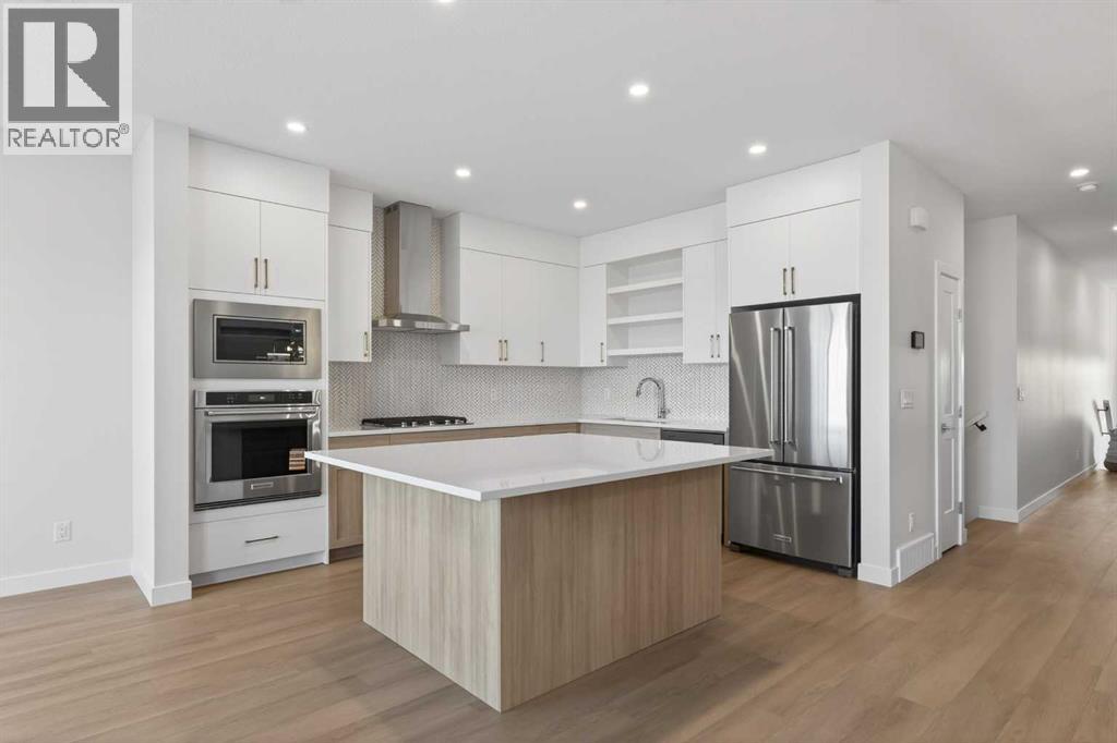 Duplex for Sale in 159 Greenwich Drive NW|Calgary, Alberta T3B6N9 5