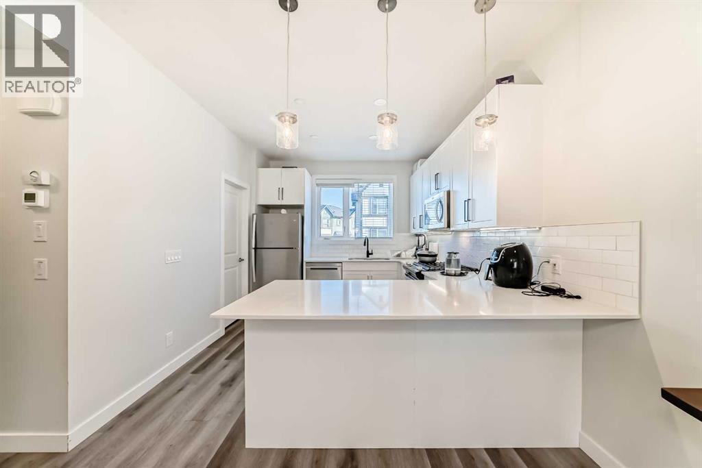 Row / Townhouse for Sale in 30 Evanscrest Park NW|Calgary, Alberta T3P1R3 5