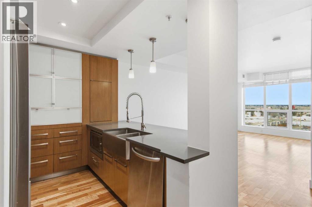 Apartment for Sale in 404, 10 Shawnee Hill SW|Calgary, Alberta t2y0k5 3