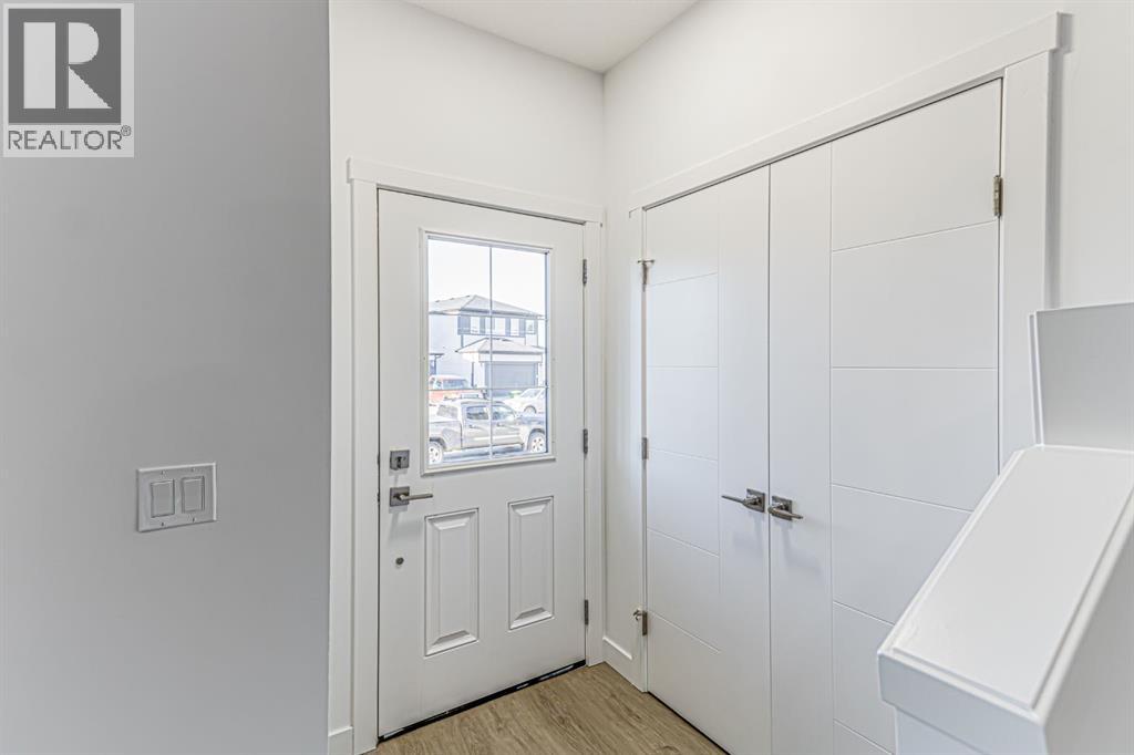 Duplex for Sale in 304 Cornerbrook Drive NE|Calgary, Alberta T3N2J3 3