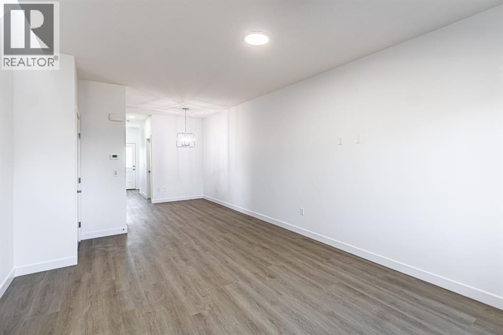 Duplex for Sale in 304 Cornerbrook Drive NE|Calgary, Alberta T3N2J3 4