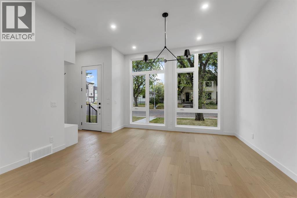 Duplex for Sale in 506 28 Avenue NW|Calgary, Alberta T2M2K8 4