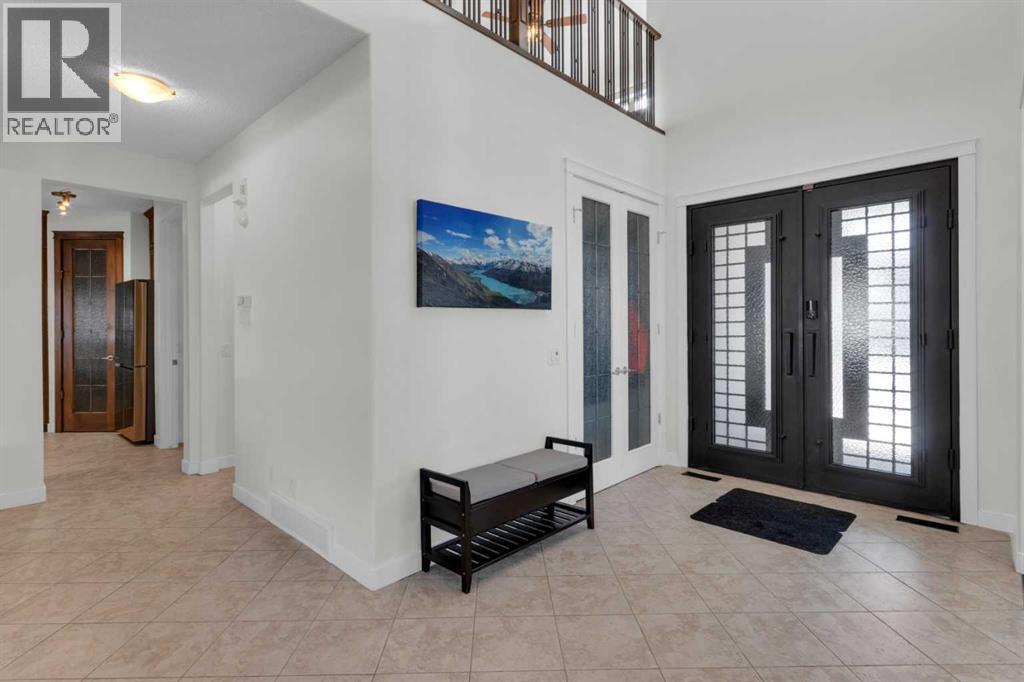 House for Sale in 95 Discovery Ridge Boulevard SW|Calgary, Alberta T3H4Y2 2